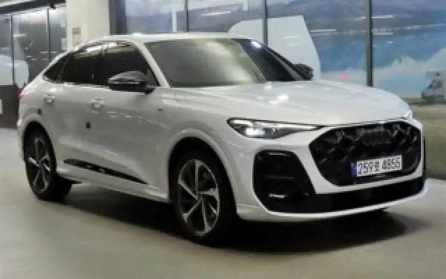 수원법원경매자동차 Q5 (80A) 스포트백 45 TFSI 콰트로 S-라인 매물 사진 16 - 2026/06 3,434km
